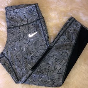 Nike Capri Leggings